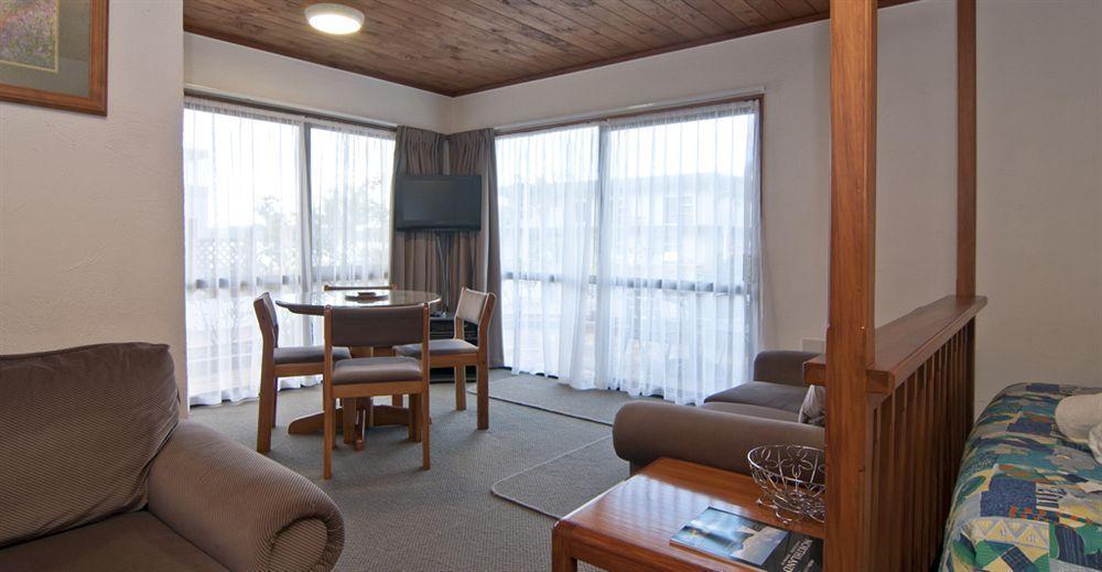 Swiss Chalet Lodge Motel Paihia Exterior foto